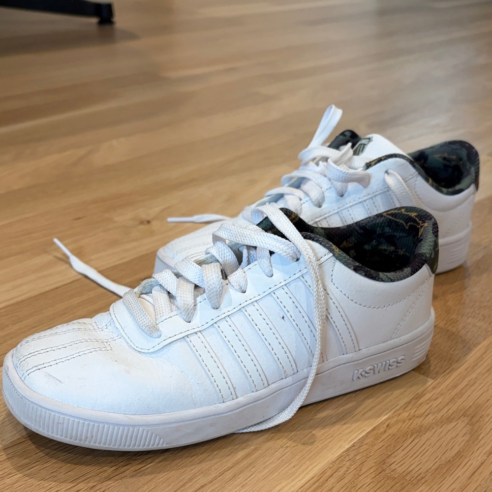 K-Swiss Kids White Sneakers with Patterned Interior